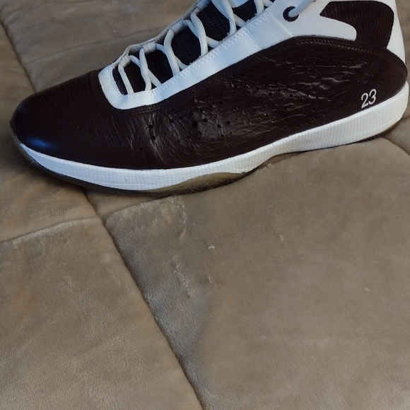 Jordan's 2012 Custom painted Sz 13 - Picture 4 of 6